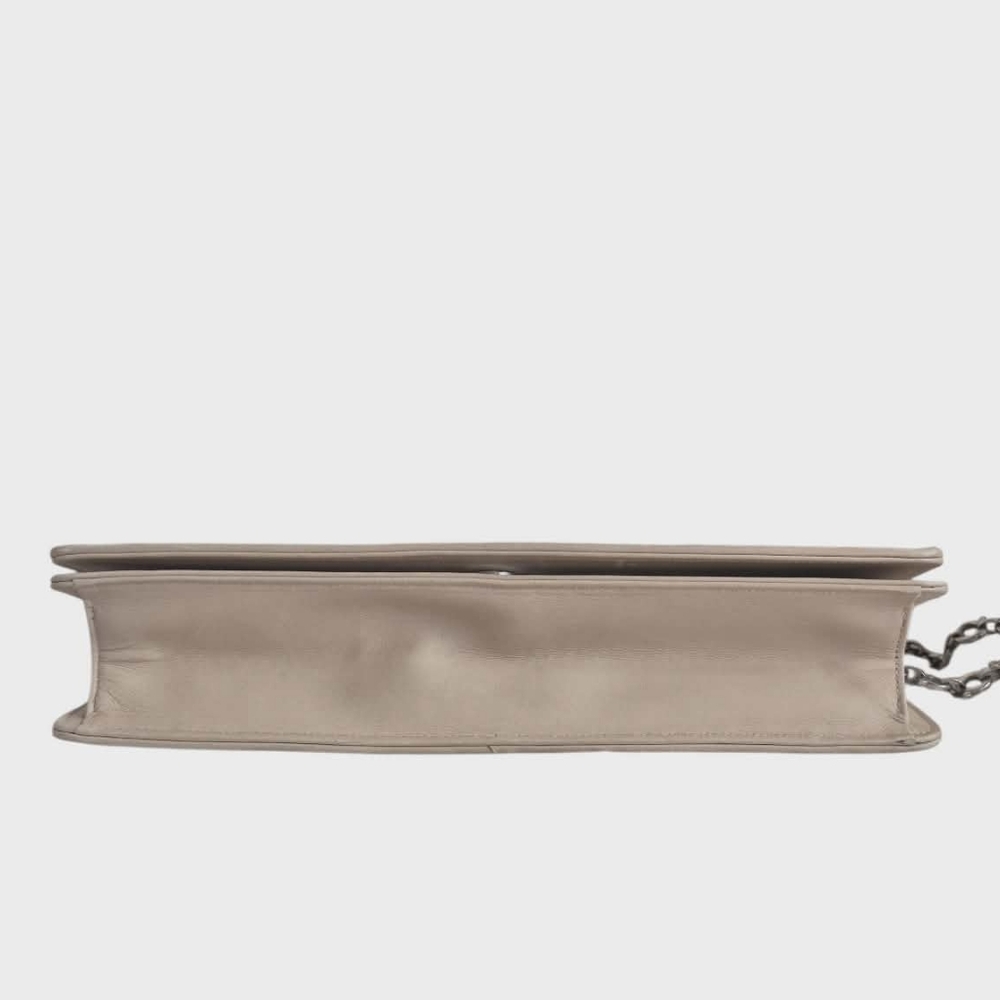 Salvatore Ferragamo Cream Leather Shoulder Bag - Picture 8 of 16